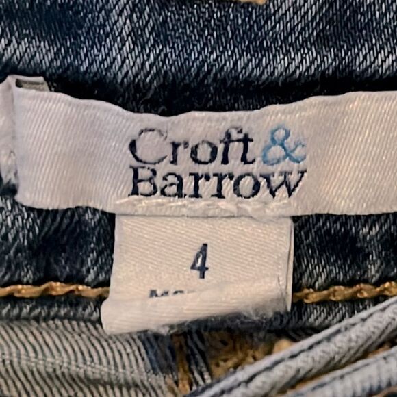 Womens’ Croft & Barrow Stretch Jean Shorts Size 4 - Picture 3 of 4